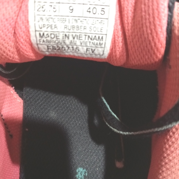 Asics Gel Venture 5 Running/Athletic Shoes - Picture 9 of 10